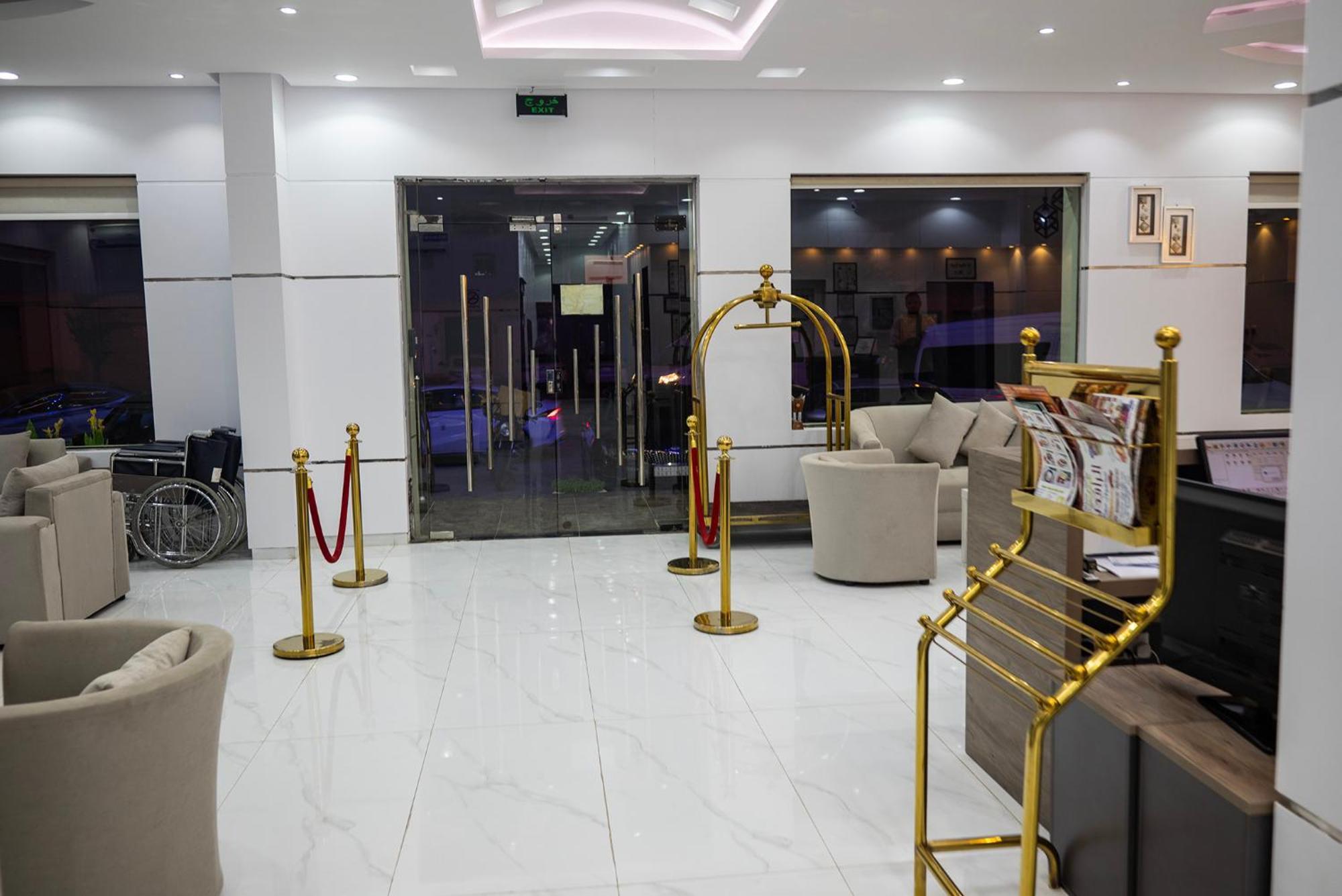 Hotel Ahlin 5